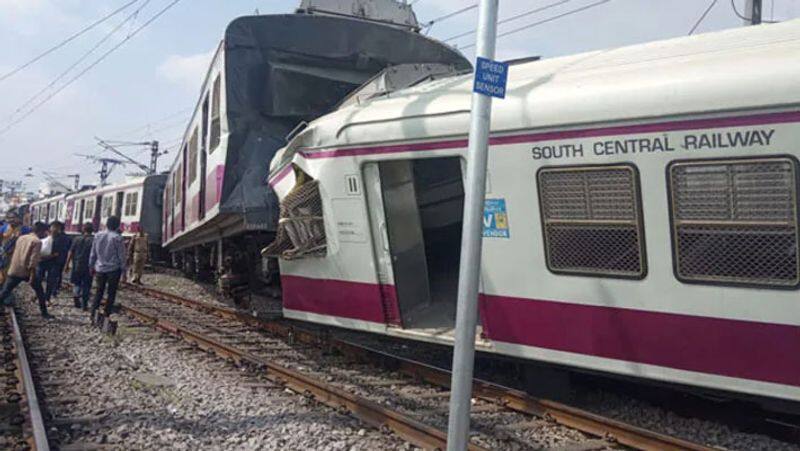 Two trains collide at Kacheguda Railway Station... 30 people injured