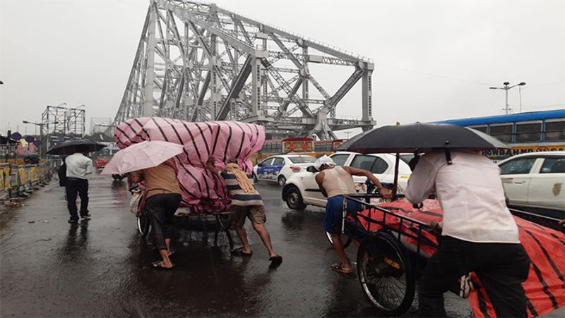 cyclone 'bulbul' killed 10 people in west bengal, 2.73 lakh families affected