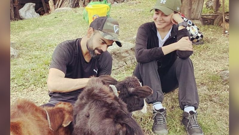 anushka sharma virat kohli enjoying vacation photos viral