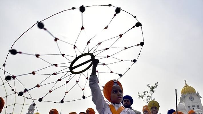Guru Nanak Jayanti- History and significance of Guru Nanak Jayanti Guru Nanak Jayanti- History and significance of Guru Nanak Jayanti
