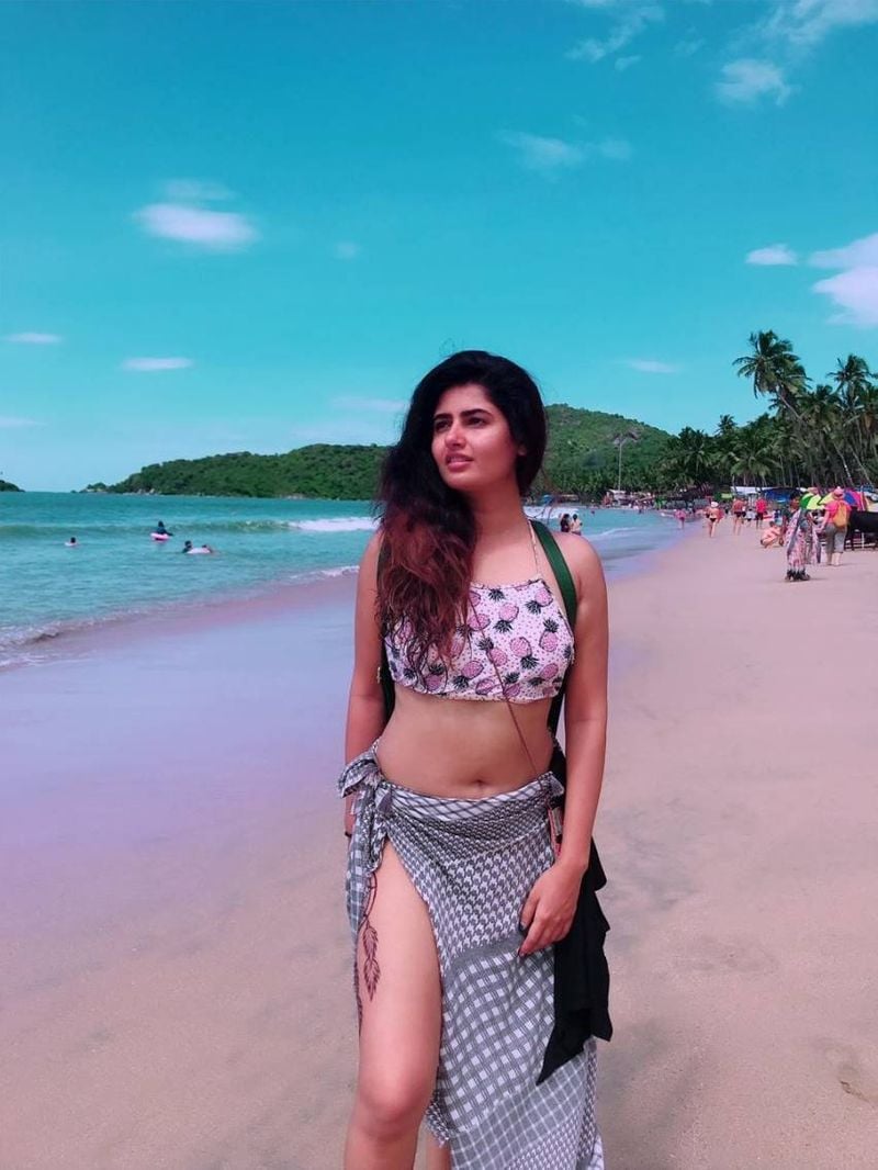 பீச்சில ஜாலியா ஒரு வாக்