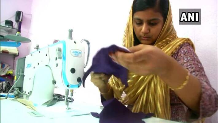 18-year-old girl made sanitary pads made of cotton, same pad can be used many times 18-year-old girl made sanitary pads made of cotton, same pad can be used many times
