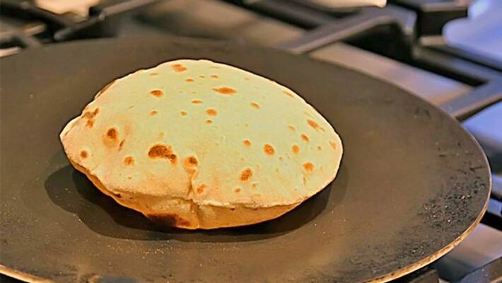 Do this remedy of 1 roti daily, luck will start with Do this remedy of 1 roti daily, luck will start with