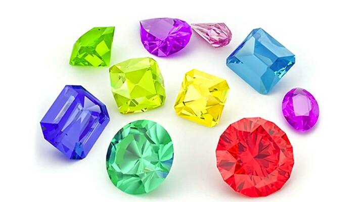 Manu Smriti: Never hesitate to take these 7 wherever you are Manu Smriti: Never hesitate to take these 7 wherever you are