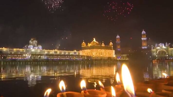 New Year: Devotees throng Golden Temple to seek blessings on special day New Year: Devotees throng Golden Temple to seek blessings on special day