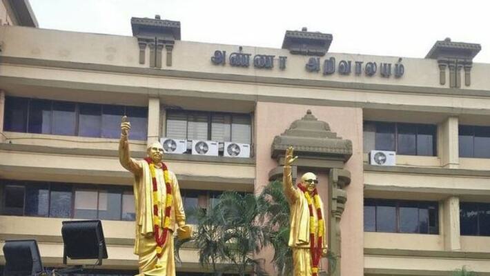 DMK executives expelled from the party for sexually harassing a female policeman DMK executives expelled from the party for sexually harassing a female policeman