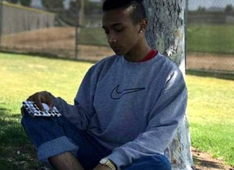 father allegedly shot dead his 14 yr old son for being gay in america