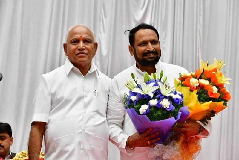 BJP will be strong in Karnataka, after bye-election, government will need 'sixes'