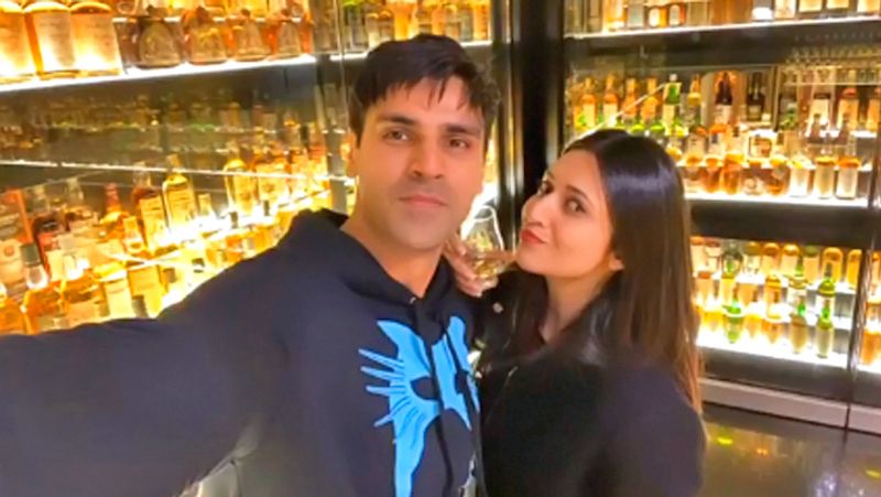 Divyanka Tripthi Enyoing Vacation with Husband Vivek dahiya