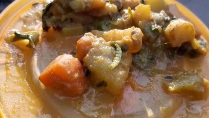 Insects found in food of a patients in Siliguri Sub Division Hospital Insects found in food of a patients in Siliguri Sub Division Hospital