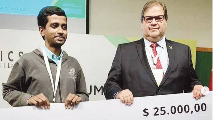 Bengaluru Ravi Prakash Gets Brics Young innovator Award Bengaluru Ravi Prakash Gets Brics Young innovator Award