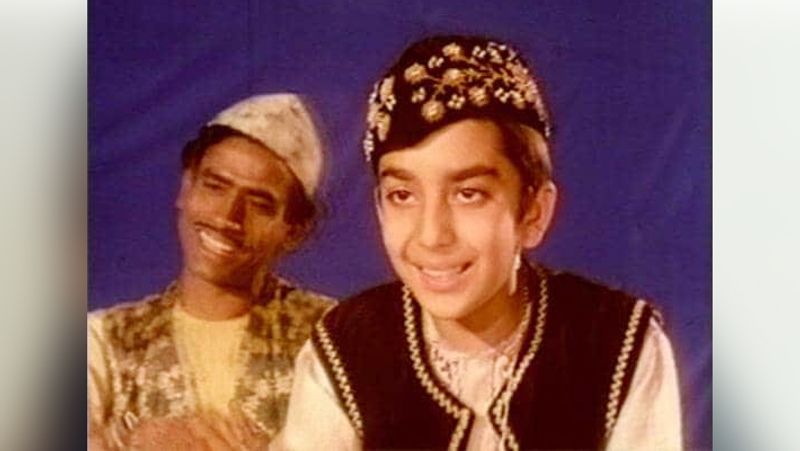 Childrens Day Salman khan Aamir khan Bollywood Stars looks in childhood see Photos