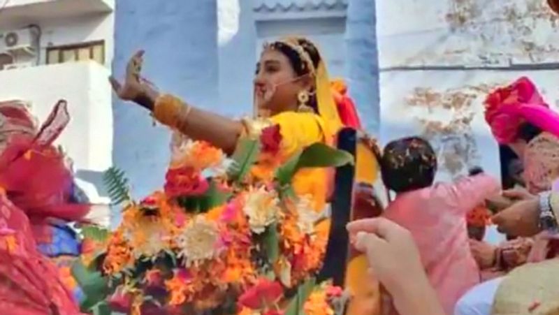 Mohena kumari gets royal bidai after grand reception in rewa
