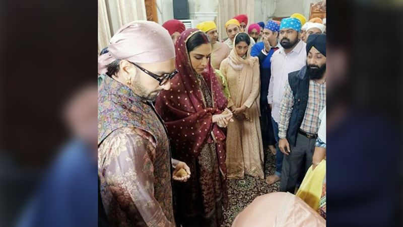 Deepika paduKone And Ranveer singh wedding Anniversary couple in Golden temple Amritsar see photos
