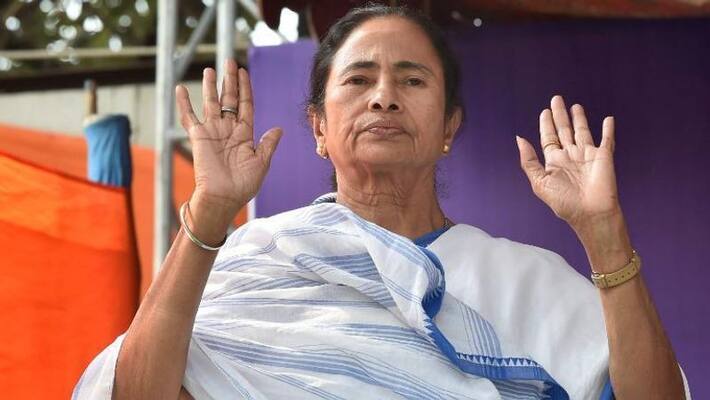 Journalists must work without fear ... Mamta Journalists must work without fear ... Mamta