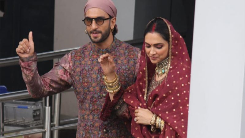 after a year of marriage Ranveer unable to remove his eyes from his wife Deepika
