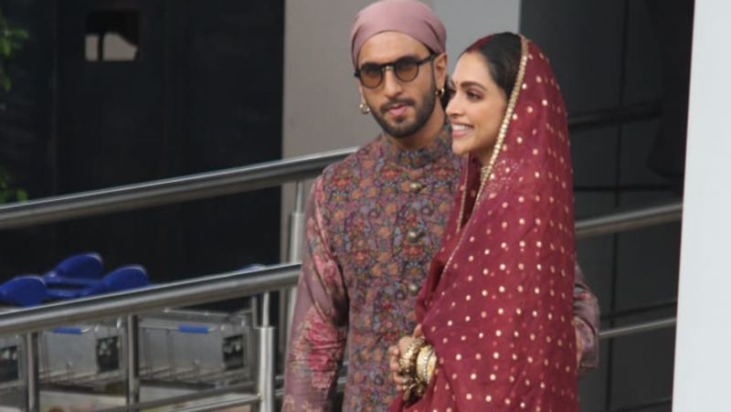 after a year of marriage Ranveer unable to remove his eyes from his wife Deepika