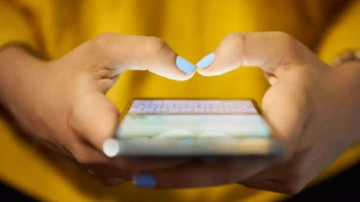 Uttar Pradesh government bans mobile phones in colleges, universities Uttar Pradesh government bans mobile phones in colleges, universities