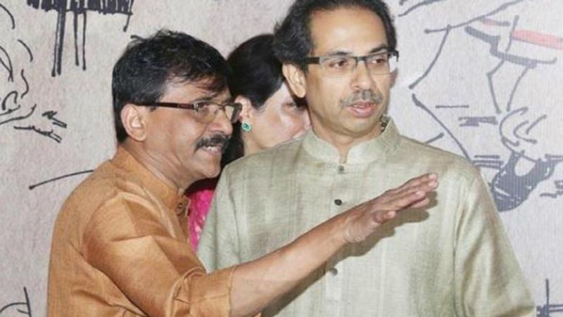 তিনি সুশান্তের বিষয় বলেন, সুশান্ত নিজেকে বহুদিন আগে থেকেই সকলের থেকে সরিয়ে নিয়েছিলেন। মানসিক ভাবে তিনি অসুস্থ ছিলেন। আর তার পিছনে কারণ একটাই, অসফলতা।