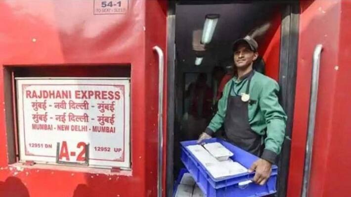 Rail board to hike meal prices on Rajdhani Shatabdi Duronto trains Rail board to hike meal prices on Rajdhani Shatabdi Duronto trains