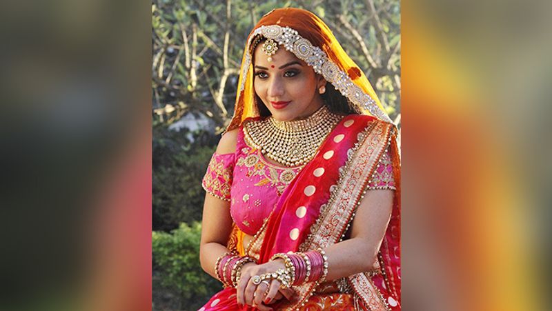 Bhojpuri Actress Monalisa Shared her latest bride Photoshoot After Sister in law Engagement see hot photos