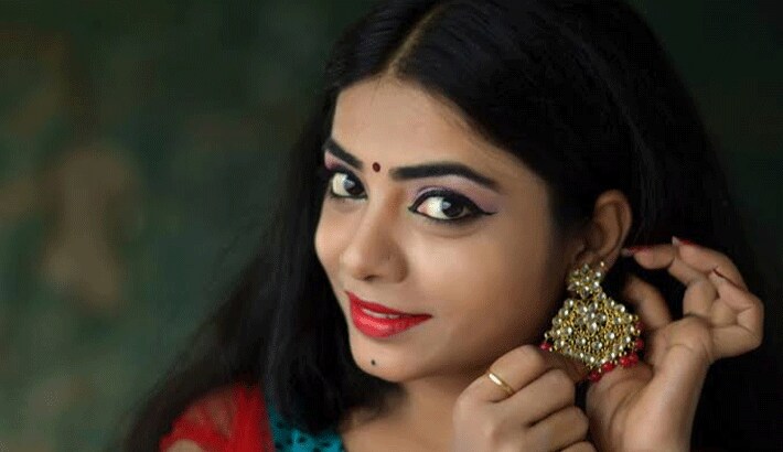 acid attack on chhattisgarhi film actress maya sahu in bhilai