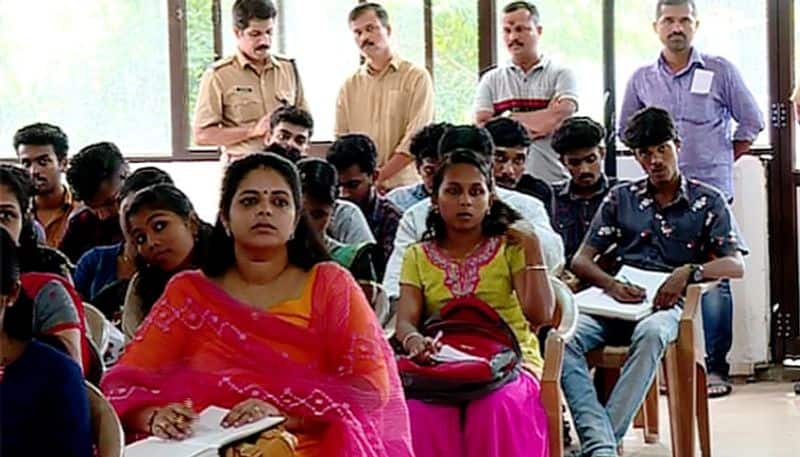 Kerala police organizing psc class for aspirants in Trippunithura