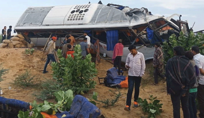 10 people died in road accident and 20 people injured in rajasthan bikaner 10 people died in road accident and 20 people injured in rajasthan bikaner