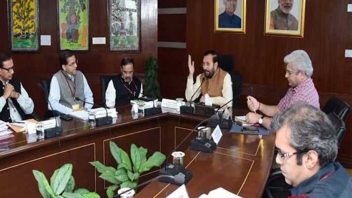 Delhi Pollution: Governments awaken after SC rebuke, high-level meeting called on pollution Delhi Pollution: Governments awaken after SC rebuke, high-level meeting called on pollution
