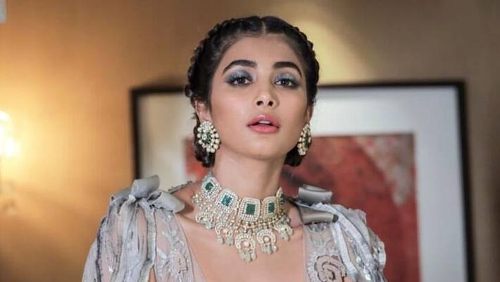 Pooja Hegde Shares Lip-lock Experiences Pooja Hegde Shares Lip-lock Experiences
