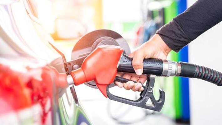 Petrol and diesel price dropped in Kolkata Petrol and diesel price dropped in Kolkata