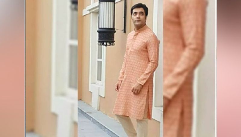 টেলিভিশনের পর্দা থেকেই শুরু আবির চট্টোপাধ্যায়ের অভিনয় জগতে পা বাড়ানো। বিপরীতে ছিলেন রিমঝিম মিত্র। তখন থেকেই আবিরের ভক্তের সংখ্যা তুঙ্গে।