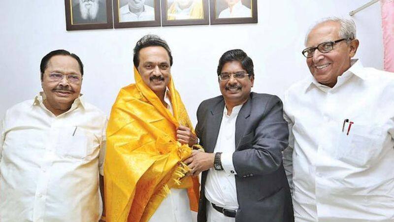 dmk demands 100 crore donation from bjp issue review