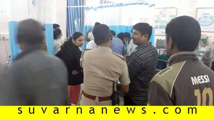 people attacks Foreign tourist in bagalkot for misbehaving with women people attacks Foreign tourist in bagalkot for misbehaving with women