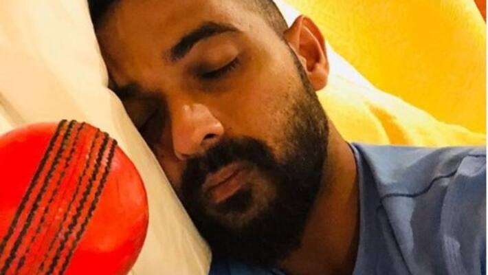 team india cricketer dhawan and kohli reacts ajinkya rahane pink ball photo team india cricketer dhawan and kohli reacts ajinkya rahane pink ball photo