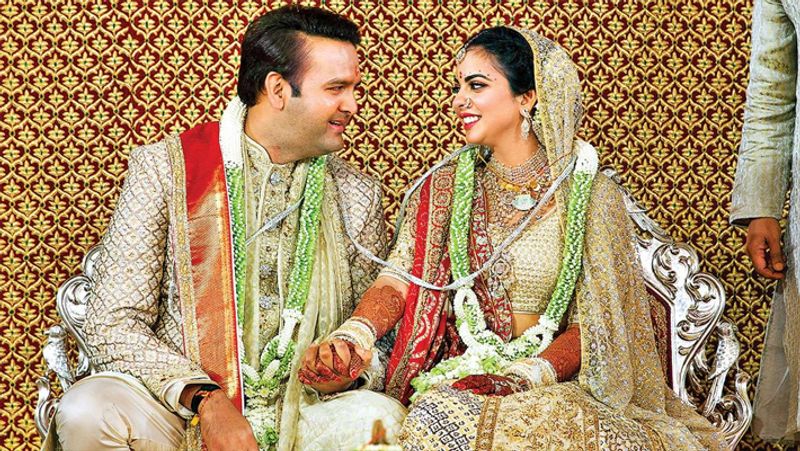 Isha And Anand Piramal House 'Gulita' Is Worth 450 Crores, before marriage Isha live Anitilia second most expensive mansion in the world