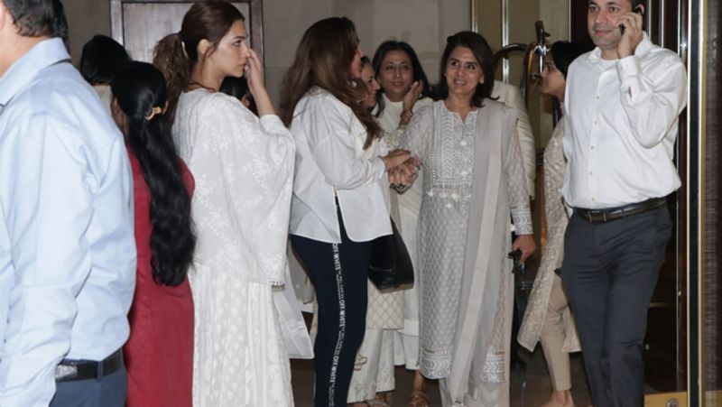Manish Malhotra father prayer meet bollywood celebs attend