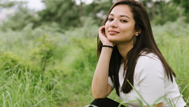 inspiring story of a uber lady driver who doing it study and living