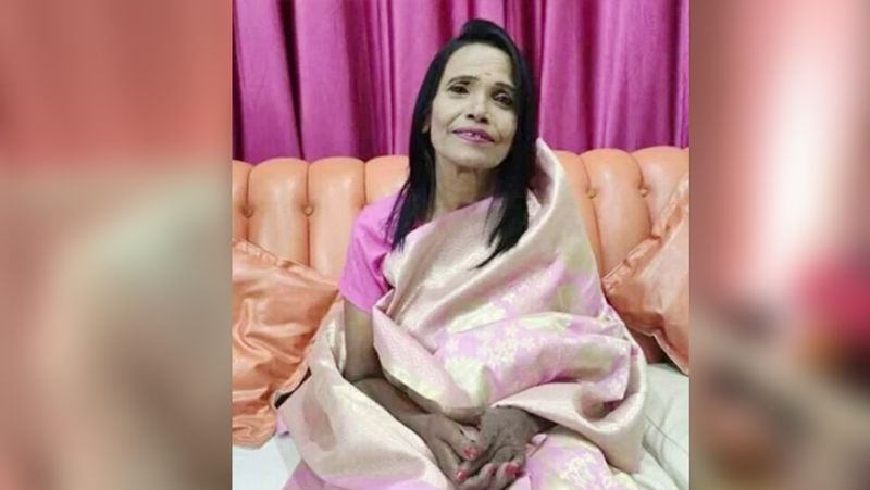 সেখান থেকেই তিনি চোখে পড়লেন হিমেশ রেশমিয়ার। তখনই তেরি মেরি কাহানি গানের প্রস্তাব নিয়ে হাজির সুরকার তথা গায়ক। সবটাই যেন স্বপ্ন।