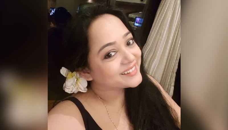 গতকালই ৩৮ বছরে পা দিয়েছেন অপরাজিতা আঢ্য।