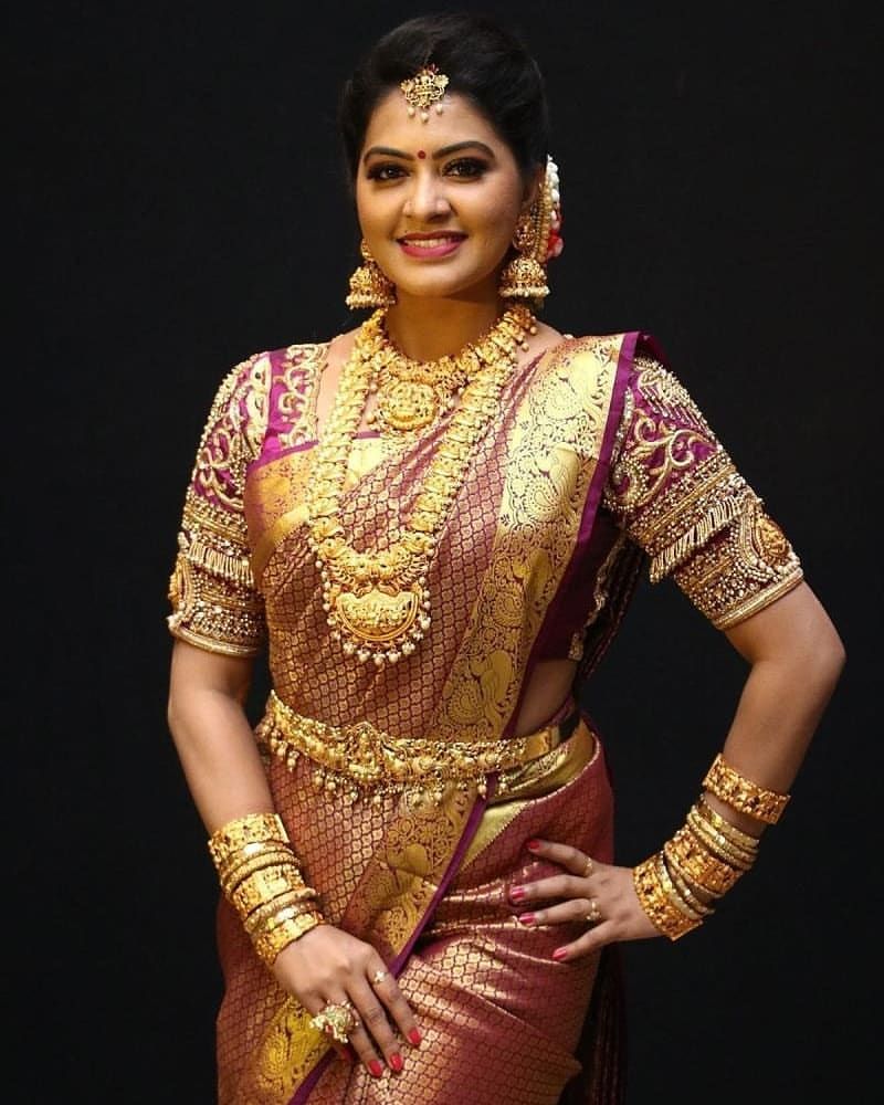 இதை தொடர்ந்து தற்போது மீண்டும், மிர்ச்சி செந்திலுக்கு ஜோடியாக... நாம் இருவர் நமக்கு இருவர் சீரியலின் இரண்டாக பாகத்தில் நடிக்க வருகிறார். இந்த சீரியலில் செந்தில் மாயன் கதாபாத்திரத்தில் நடிக்க உள்ளார். ஆனால் அரவிந்த் கதாபாத்திரம் உள்ளதா? இல்லையா? என்பதை சீரியல் ஒளிபரப்பாகும் போது தான் தெரியும்.