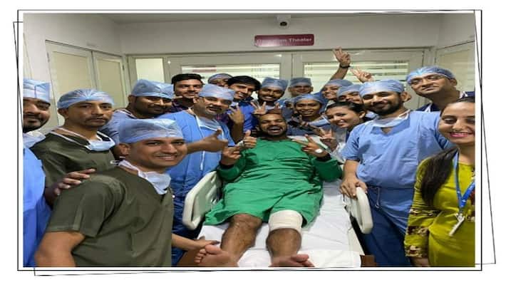 Shikhar Dhawan Shares Pictures With Hospital Staff, Hardik Pandya Wins Over Internet With Witty Reply Shikhar Dhawan Shares Pictures With Hospital Staff, Hardik Pandya Wins Over Internet With Witty Reply