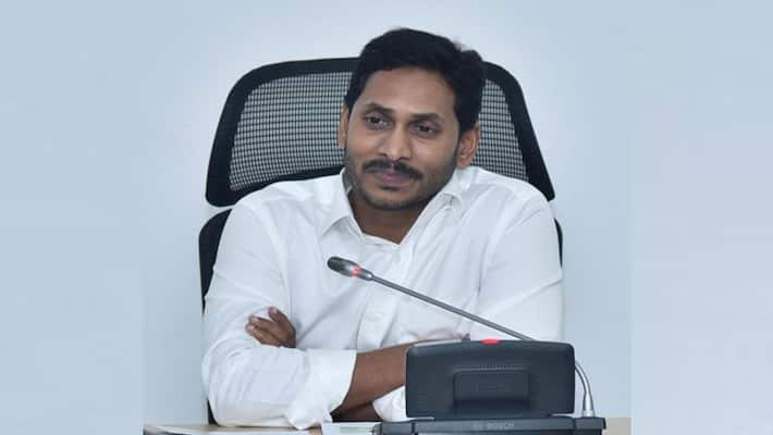 YS Jagan classmate dies while erecting flexi at Anakapalle YS Jagan classmate dies while erecting flexi at Anakapalle