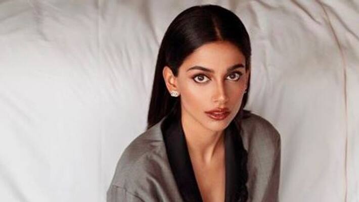 Adithya Varma Heroine Banita Sandhu Hot Shirt Button Open Photo Going Viral Adithya Varma Heroine Banita Sandhu Hot Shirt Button Open Photo Going Viral