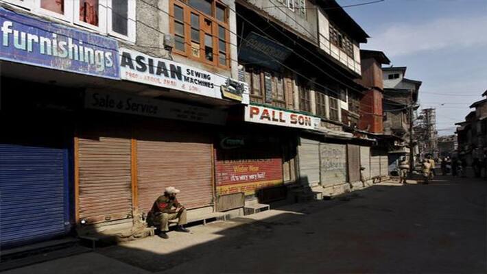 shops and business are closed in kashmir after 3 days shops and business are closed in kashmir after 3 days
