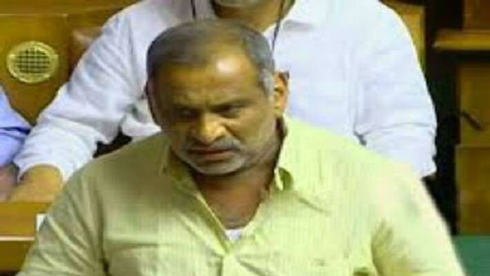 Karnataka High Court Fines Rs 10 Thousand To Govt over Minister Madhuswamy Statement Karnataka High Court Fines Rs 10 Thousand To Govt over Minister Madhuswamy Statement