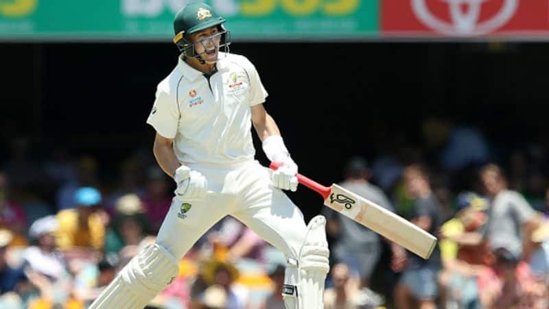 australia score 580 runs in first innings and lead by 340 runs in first test