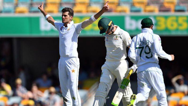 pakistan lost 3 wickets earlier in second innings against australia