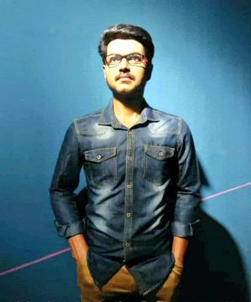 ரசிகர்களை ஈர்த்த விஜய்