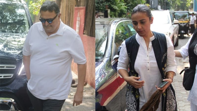 বলিউড তারকাদের মধ্যে এদিন উপস্থিত ছিলেন ঋষি কাপুরও। সকলের সঙ্গে হাজির হন তিনি। গাড়ি থেকে নেমে সোজা পৌঁচ্ছে যান শাবানার কাছে। পরিচিতদের সঙ্গে দেখা সাক্ষাৎও করেন এদিন তিনি।